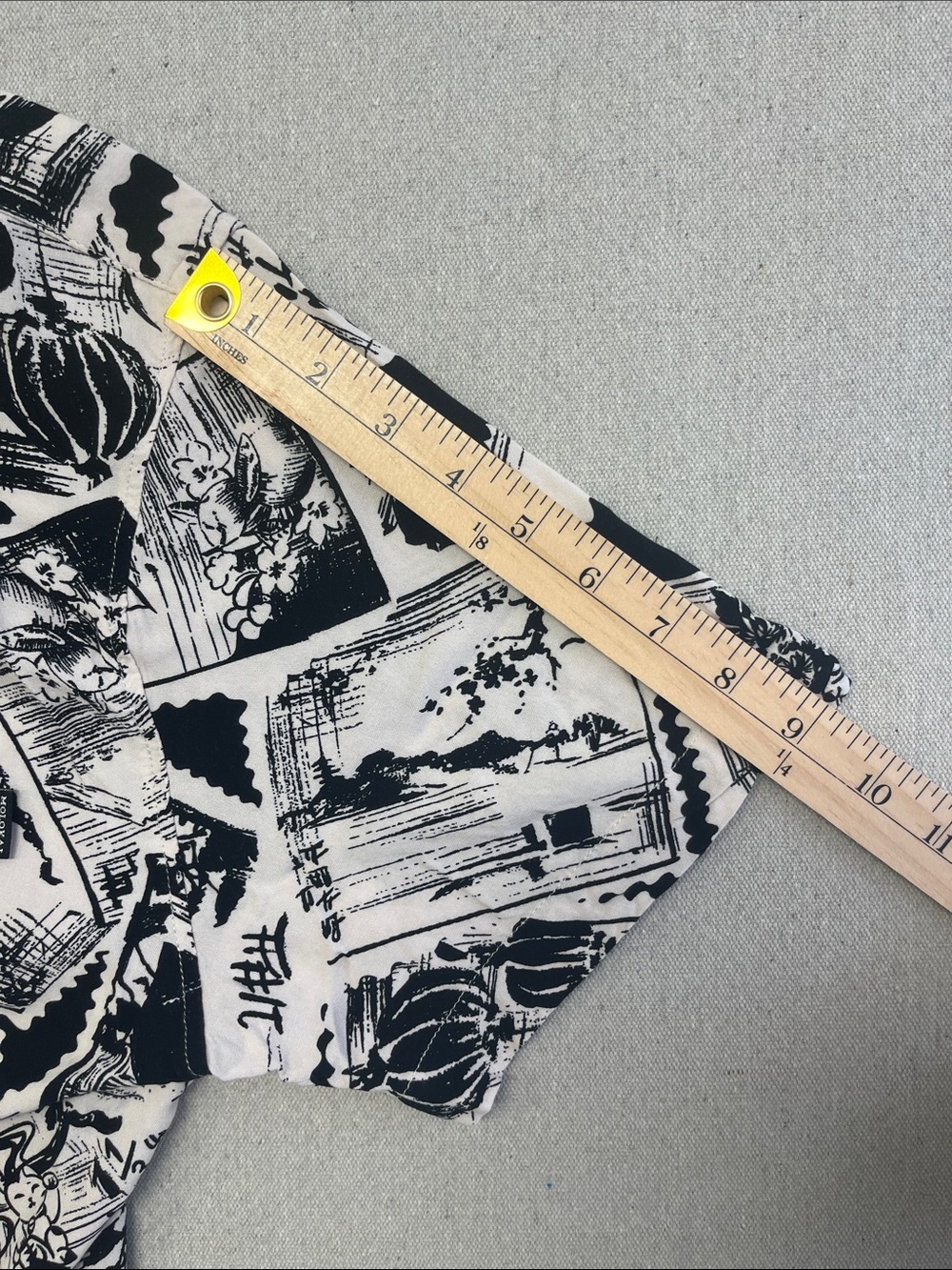 Molokai Surf Co Rayon Hawaiian Camp Shirt XL Black White Tropical Print - Picture 15 of 15